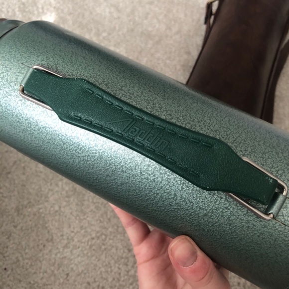 Vintage Aladdin Stanley Thermos A-944DH Green Quart With Leather Carrying Case - Picture 10 of 16